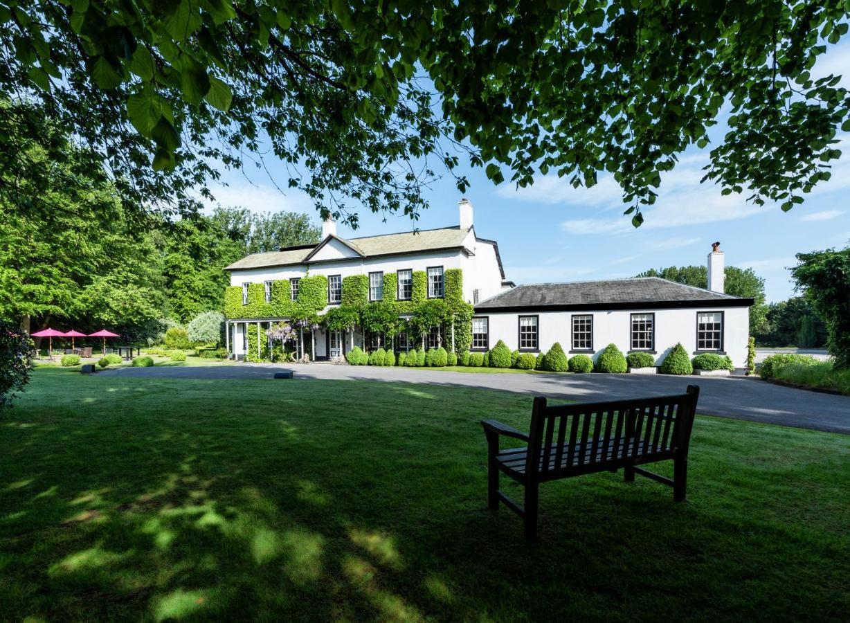 Statham Lodge Hotel Warrington  Exterior foto