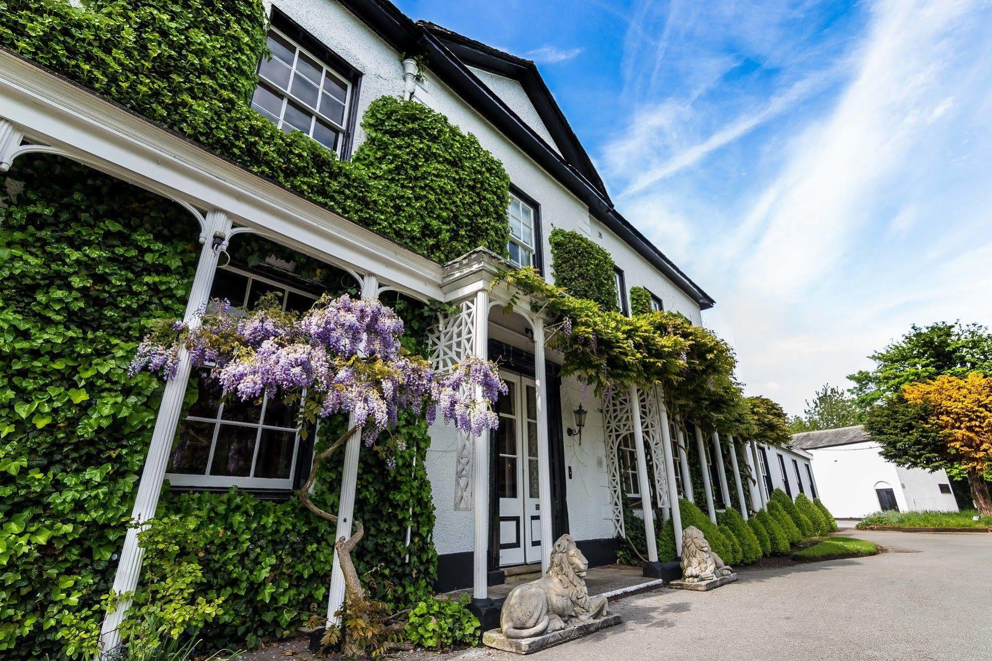 Statham Lodge Hotel Warrington  Exterior foto